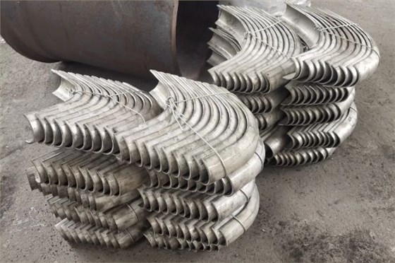 低温再热器内弯外弯防磨瓦