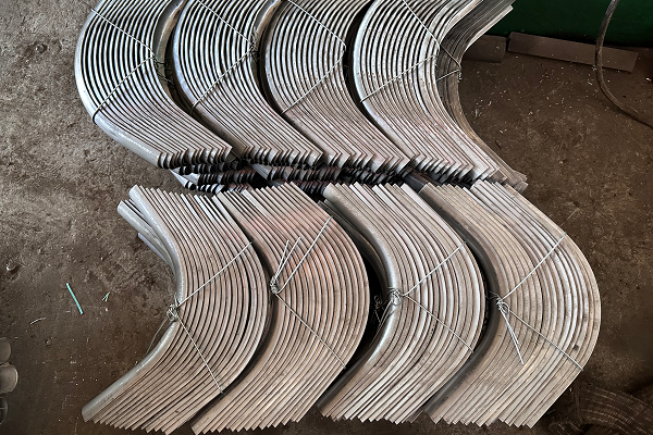 过热器不锈钢防磨瓦 过热器不锈钢防磨瓦